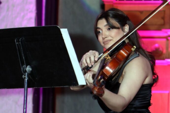 <p>“Keçmişdən gələcəyə” adlı konsert (+53 foto)</p>